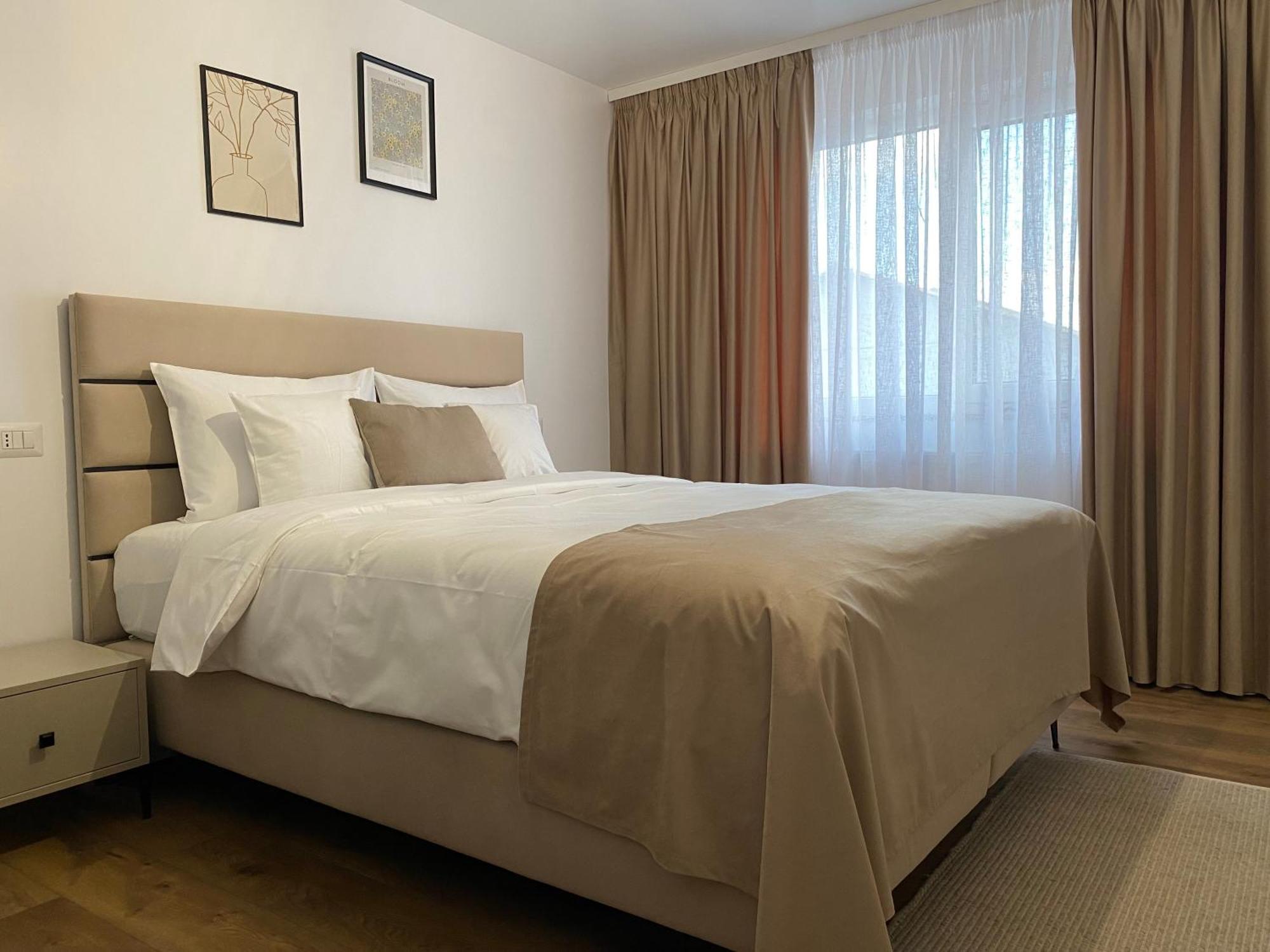 Cosy Apartments & Bistro Pufesti Esterno foto
