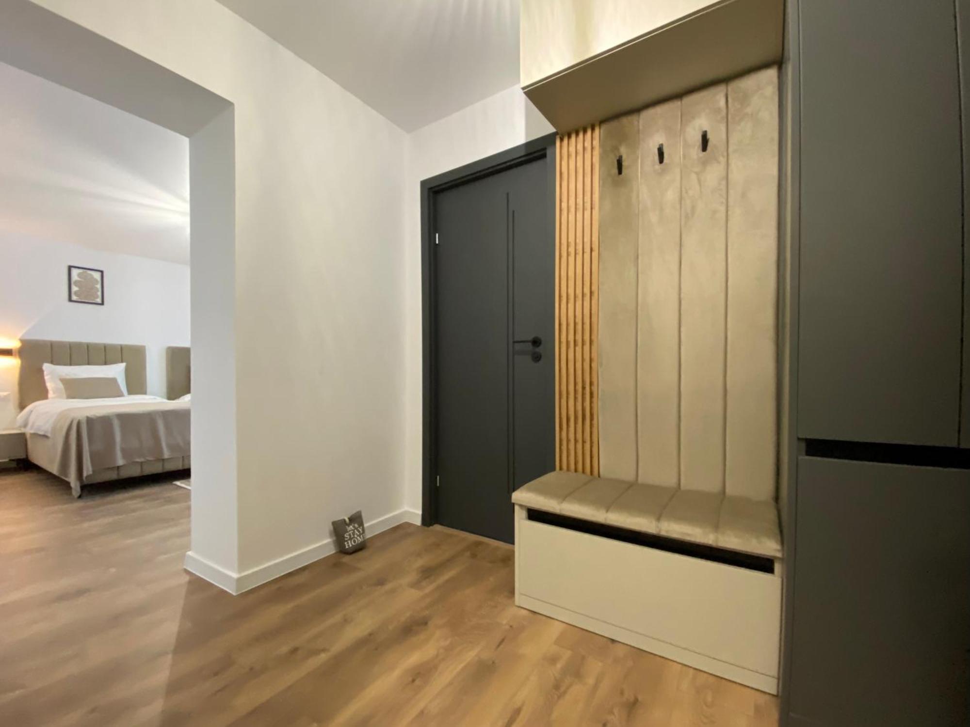 Cosy Apartments & Bistro Pufesti Esterno foto